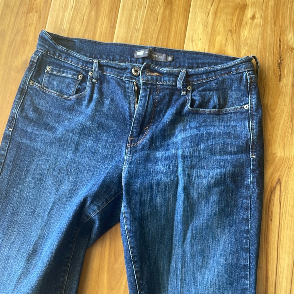 Levi’s Women’s Jeans